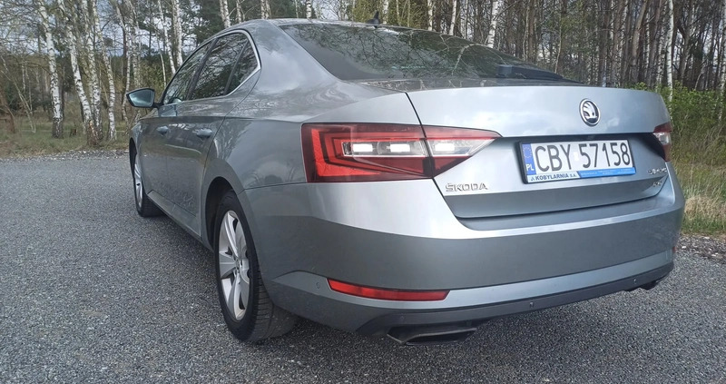 Skoda Superb cena 52900 przebieg: 366200, rok produkcji 2016 z Maków Podhalański małe 154